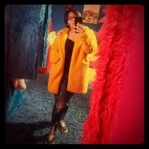 Meet your Posher, Halie